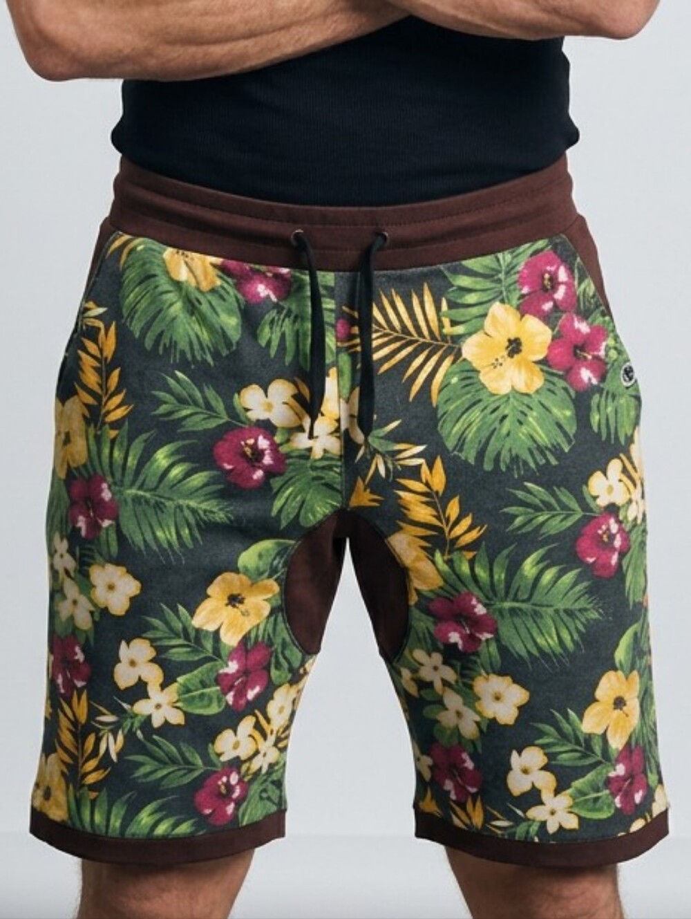 Akademiks Bermuda Pants Men Large Green Brown Yellow Red Hawaiian Floral Shorts